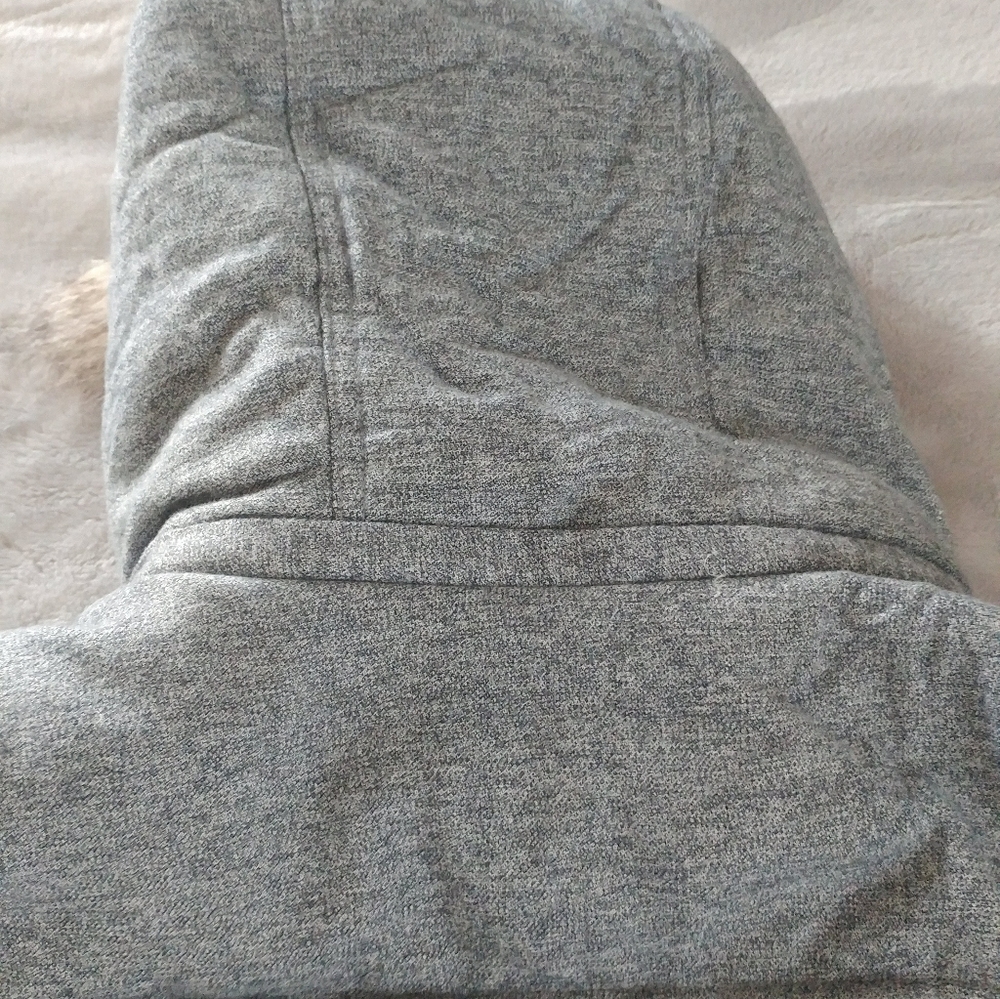 Banana Republic Hooded Puffer Vest - Picture 4 of 7